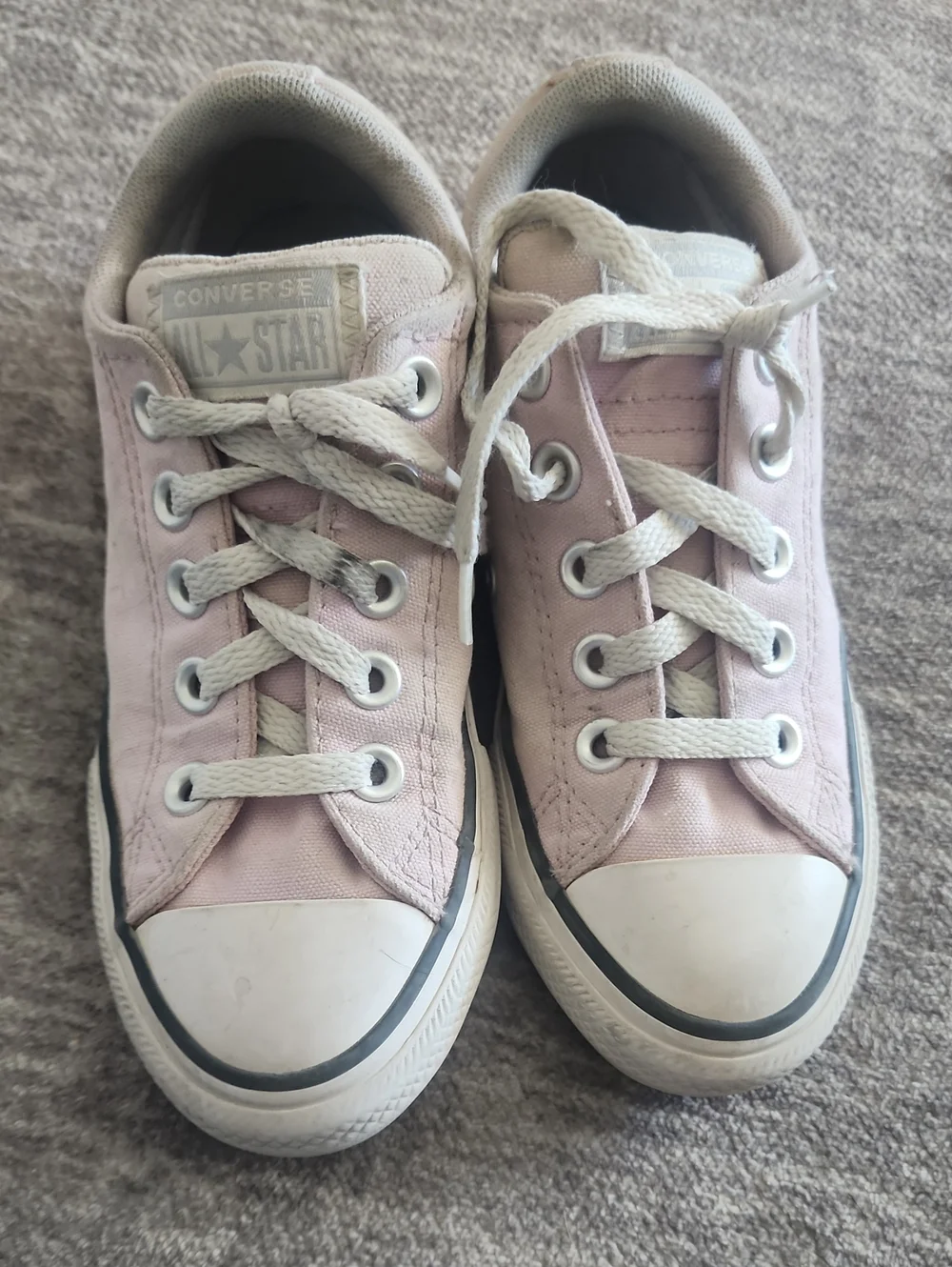 Converse Kids Low Top Sneakers in Pale Pink and White
